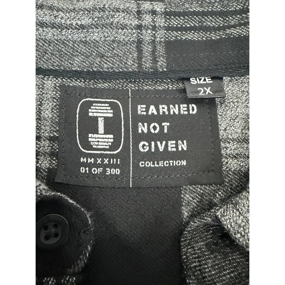 Earned Not Given 2025 Men's 2XL Black Gray Flannel The Lift Box